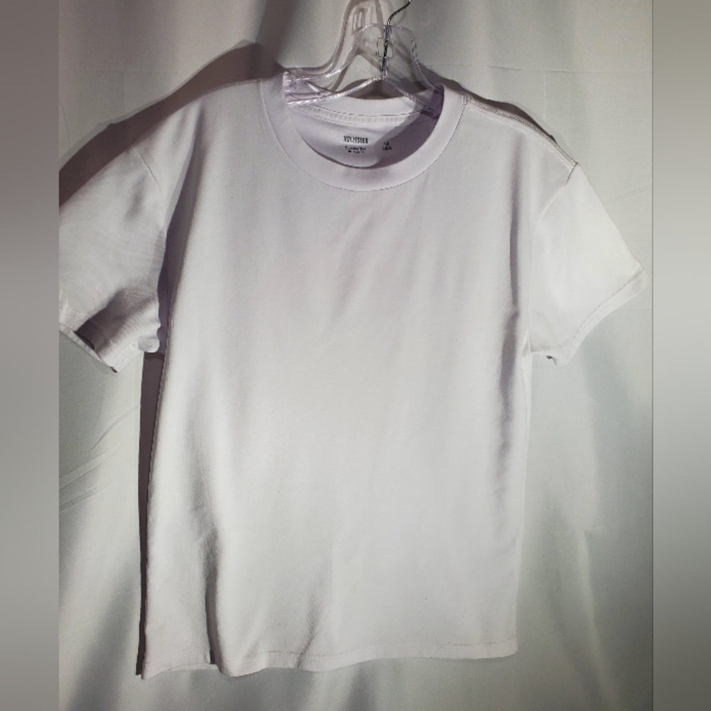 Hollister White Short Sleeve " Cooling" Crew Tee